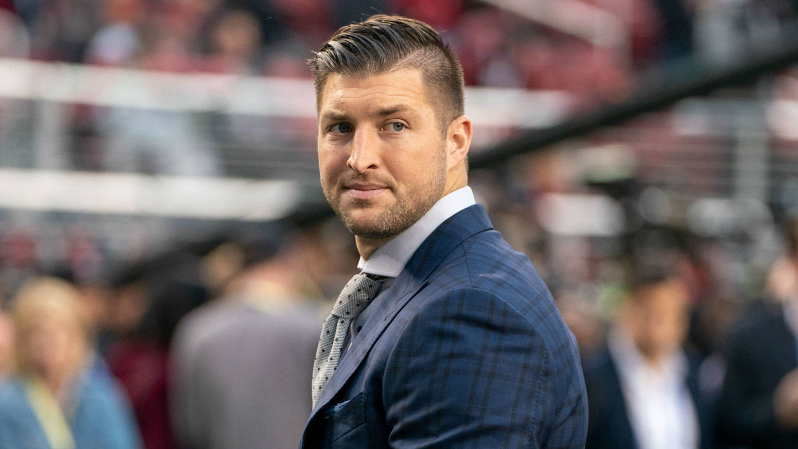 'Not everybody' on Jaguars reportedly 'thrilled' with Tim Tebow signing - NewsOpener 'Not everybody' on Jaguars reportedly 'thrilled' with Tim Tebow signing