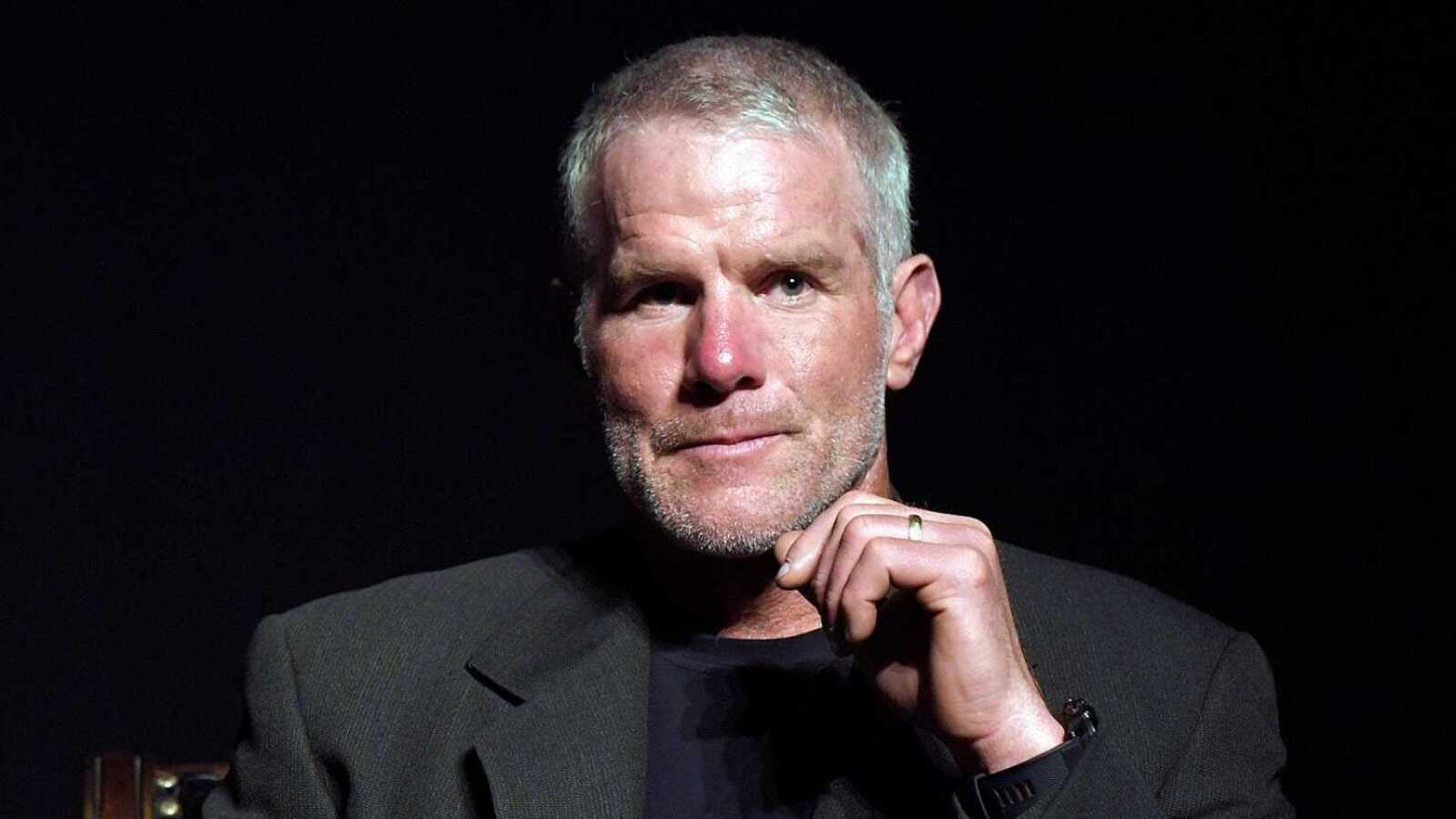 Brett Favre clears air on his testy confrontation with Mark Gastineau