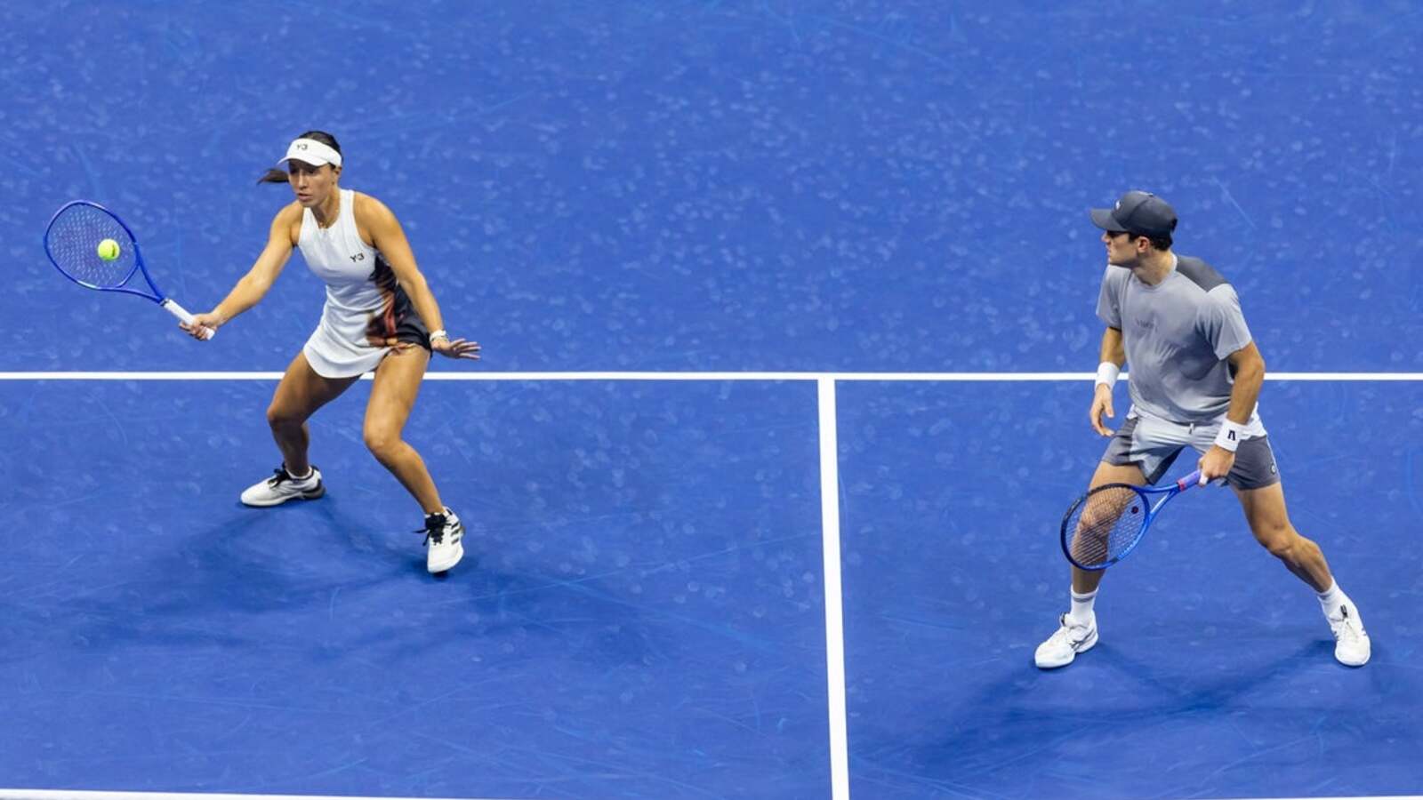 Iga Swiatek-Casper Ruud rally to reach U.S. Open mixed final