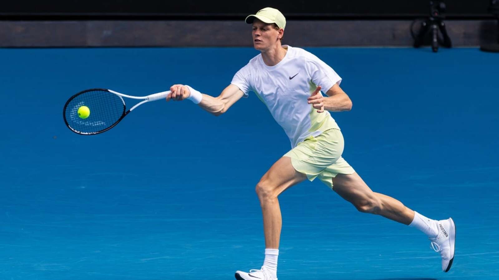 Red-hot Jannik Sinner routs Alexei Popyrin in Rome