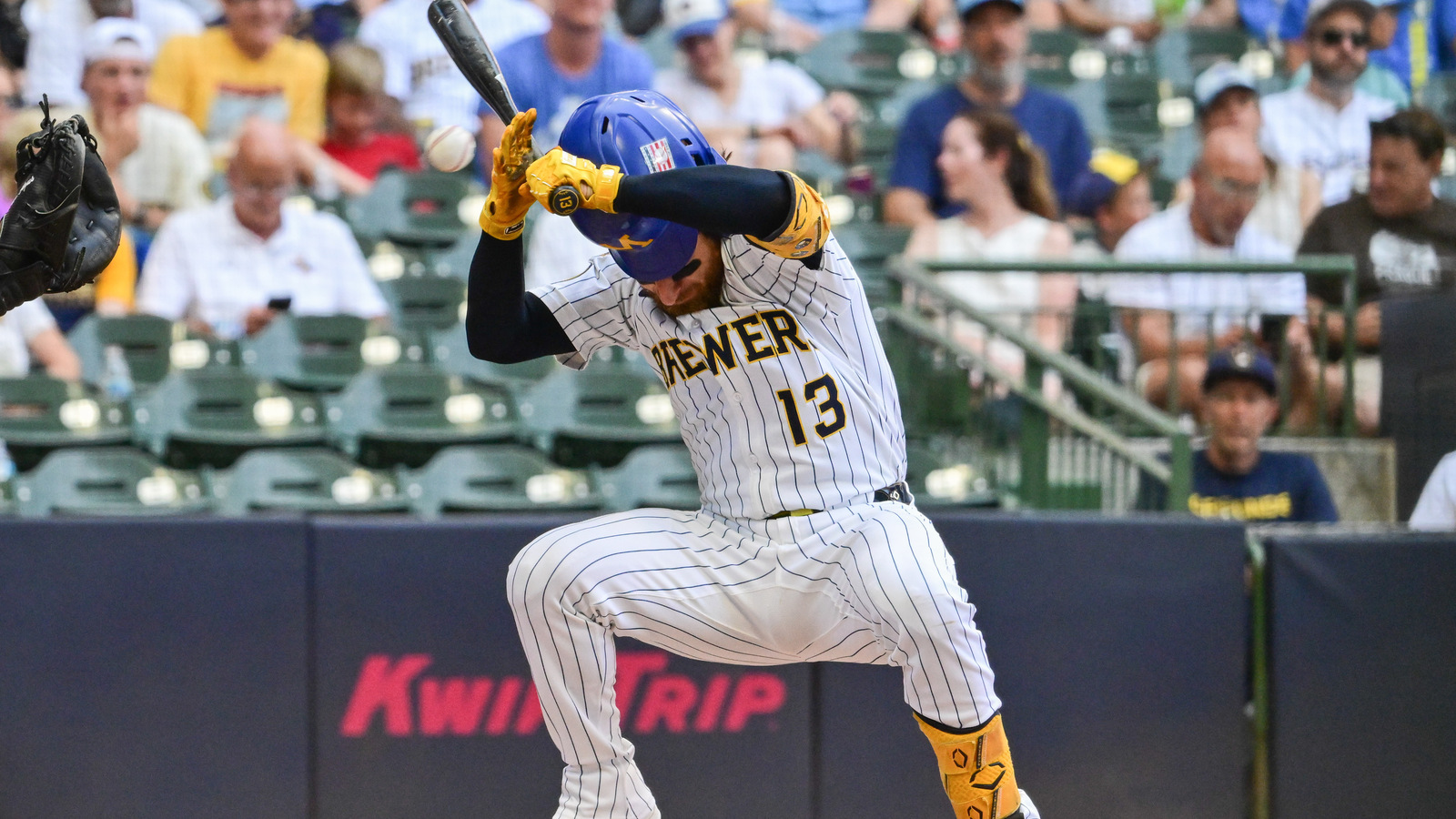 Nine MLB players elect free agency