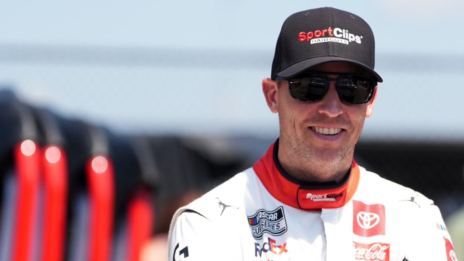 Denny Hamlin wins Darlington pole, full NASCAR Cup Series qualifying results