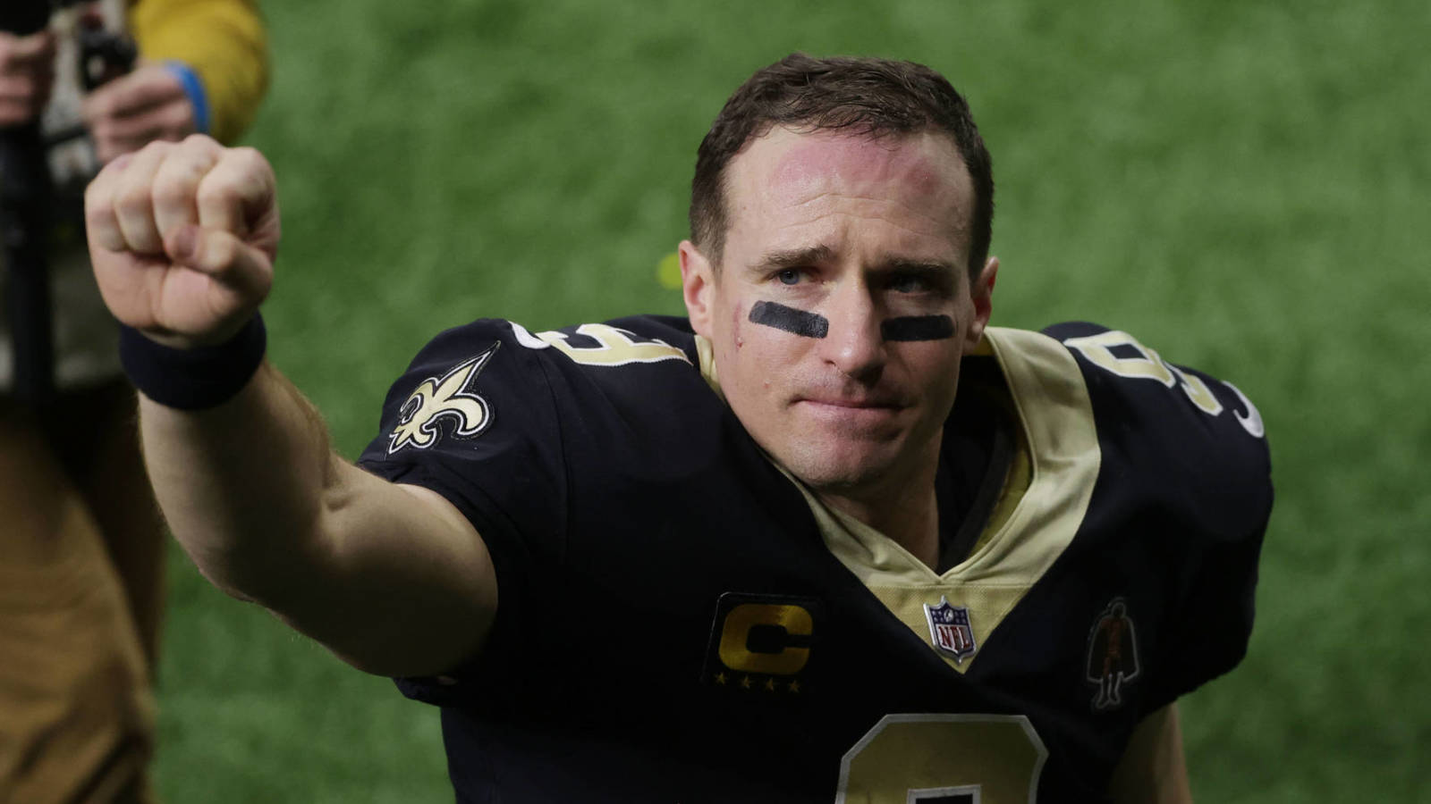 Trainer Posts Video Of Brees Workout Hints At Qb Returning Yardbarker Trainer Posts Video Of Brees Workout Hints At Qb Returning Yardbarker