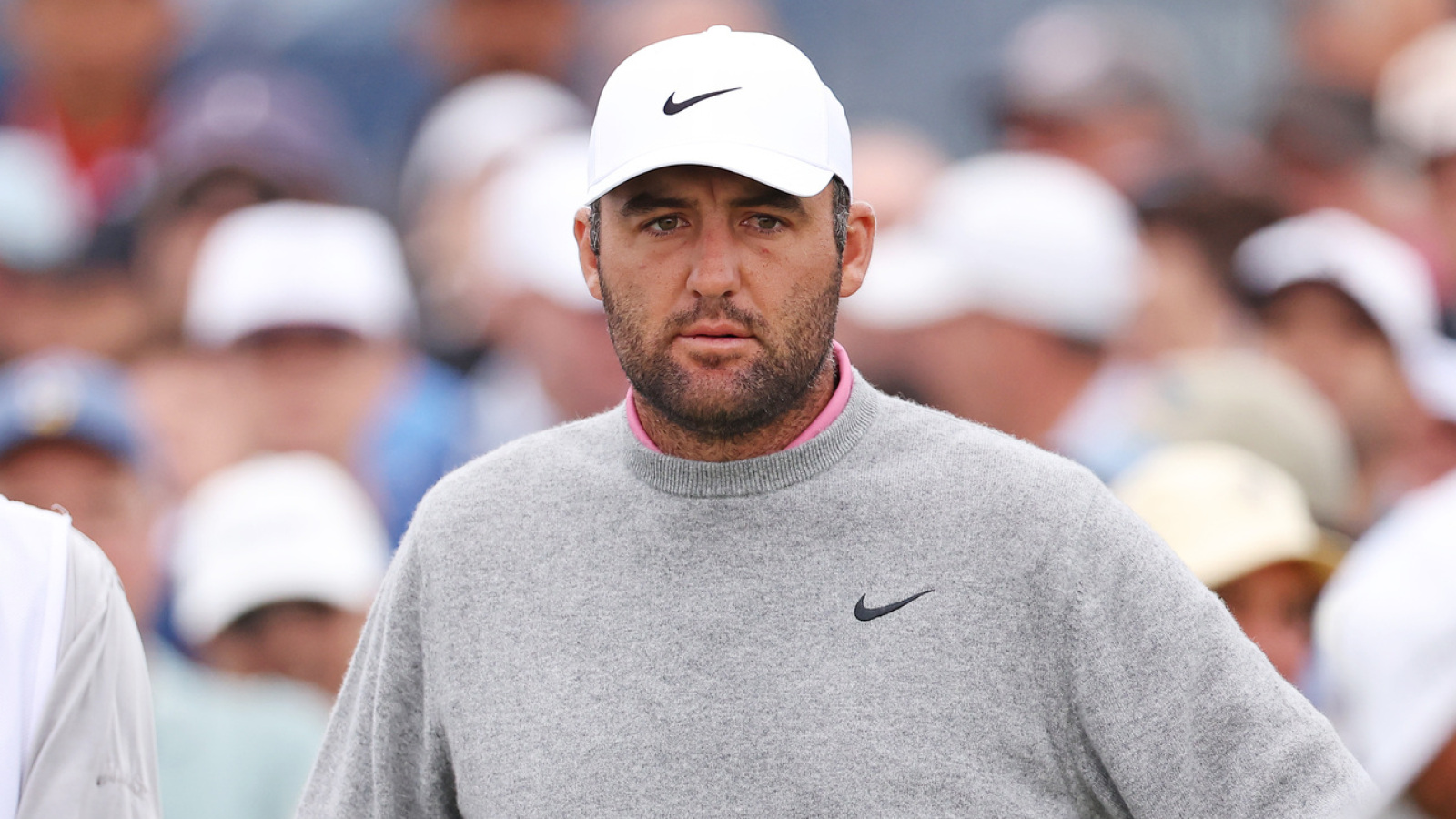 Scottie Scheffler grabs early lead with torrid start at Open Championship
