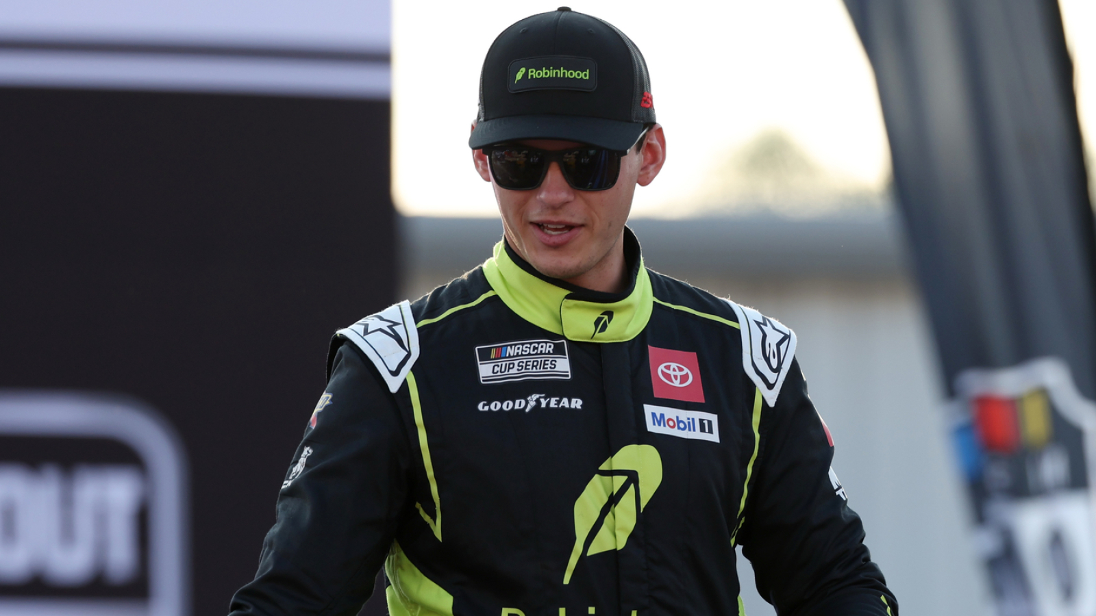 NASCAR Truck Series championship favorites crash on first lap of crucial playoff race
