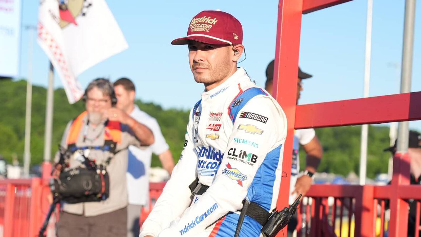 Watch: Kyle Larson arrived at NASCAR All-Star race in helicopter