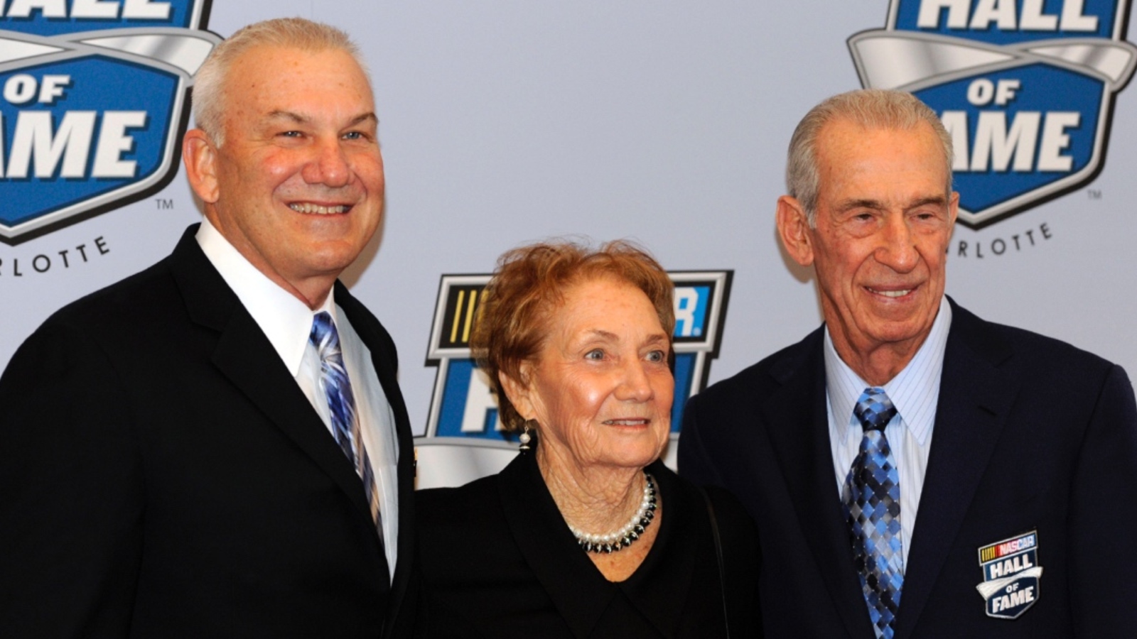 NASCAR Hall of Famer Ned Jarrett, father of Dale Jarrett, passes away at 93