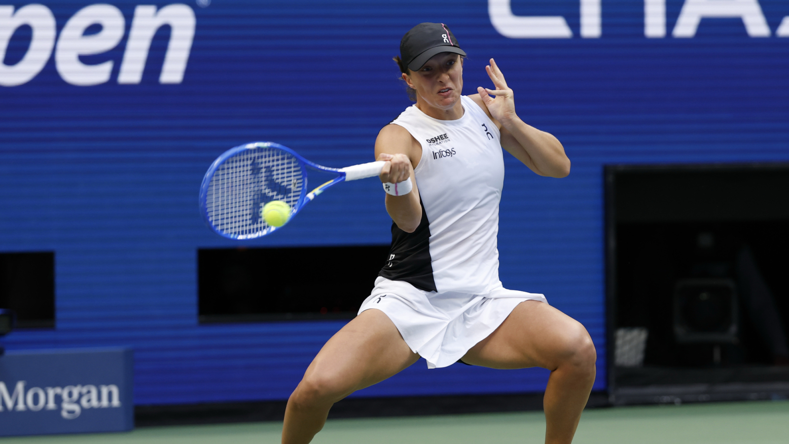 WTA Rivals Make ‘Superstitious with Routines’ Claim About Iga Swiatek