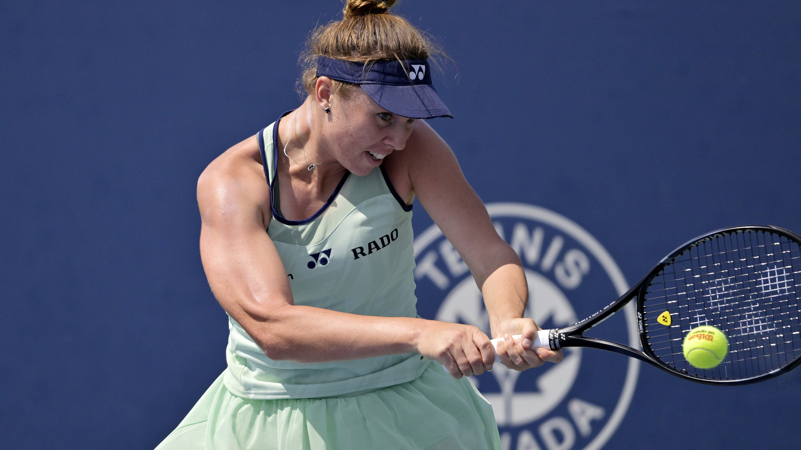 Linda Noskova seals unexpected win as Jessica Pegula misses three match points, sets up China Open final with Amanda Anisimova
