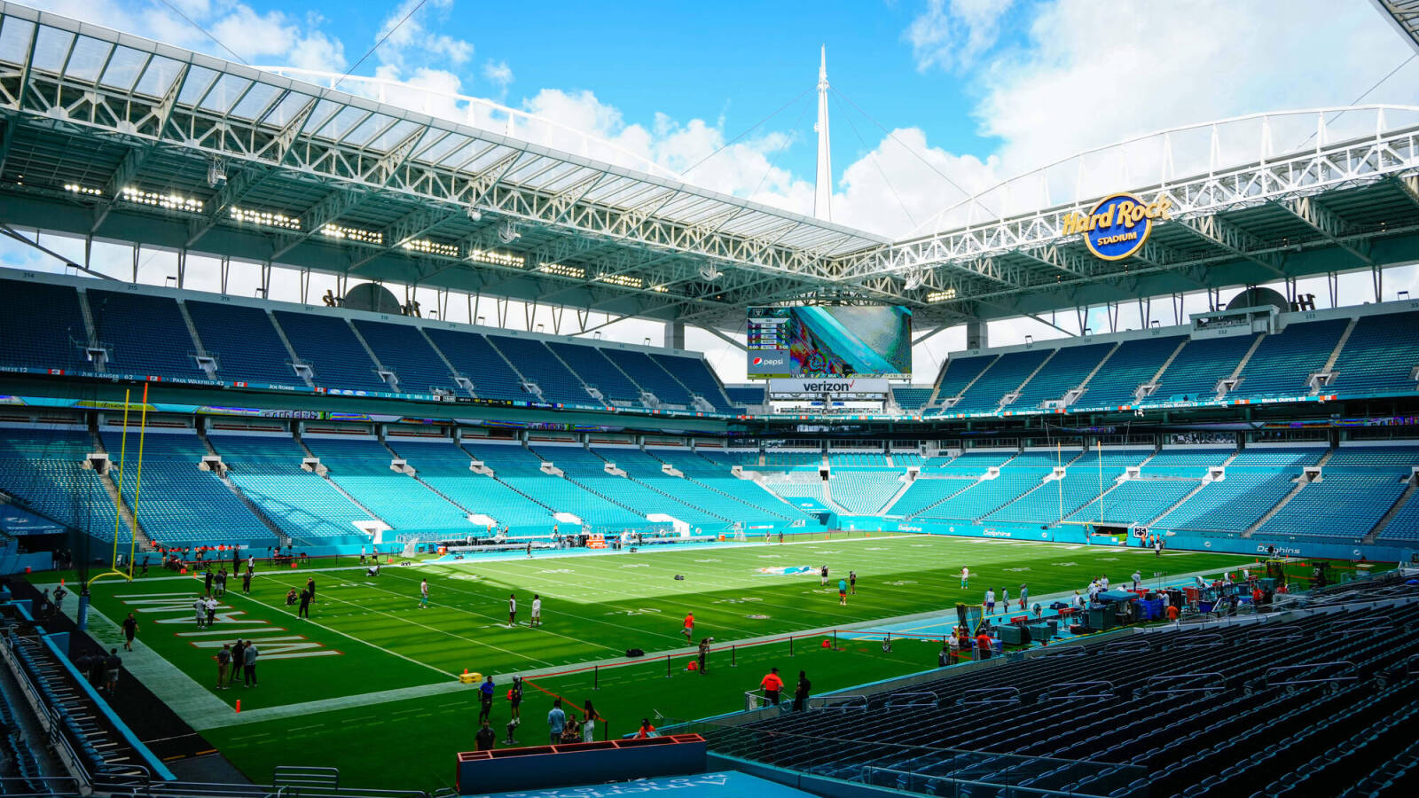 Miami confident it can win Super Bowl LXI bid in 2027
