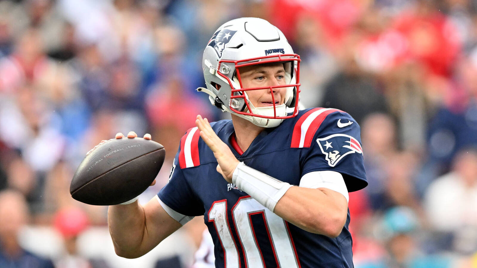 Patriots' Bill Belichick: Mac Jones could be medically cleared 'at any time'