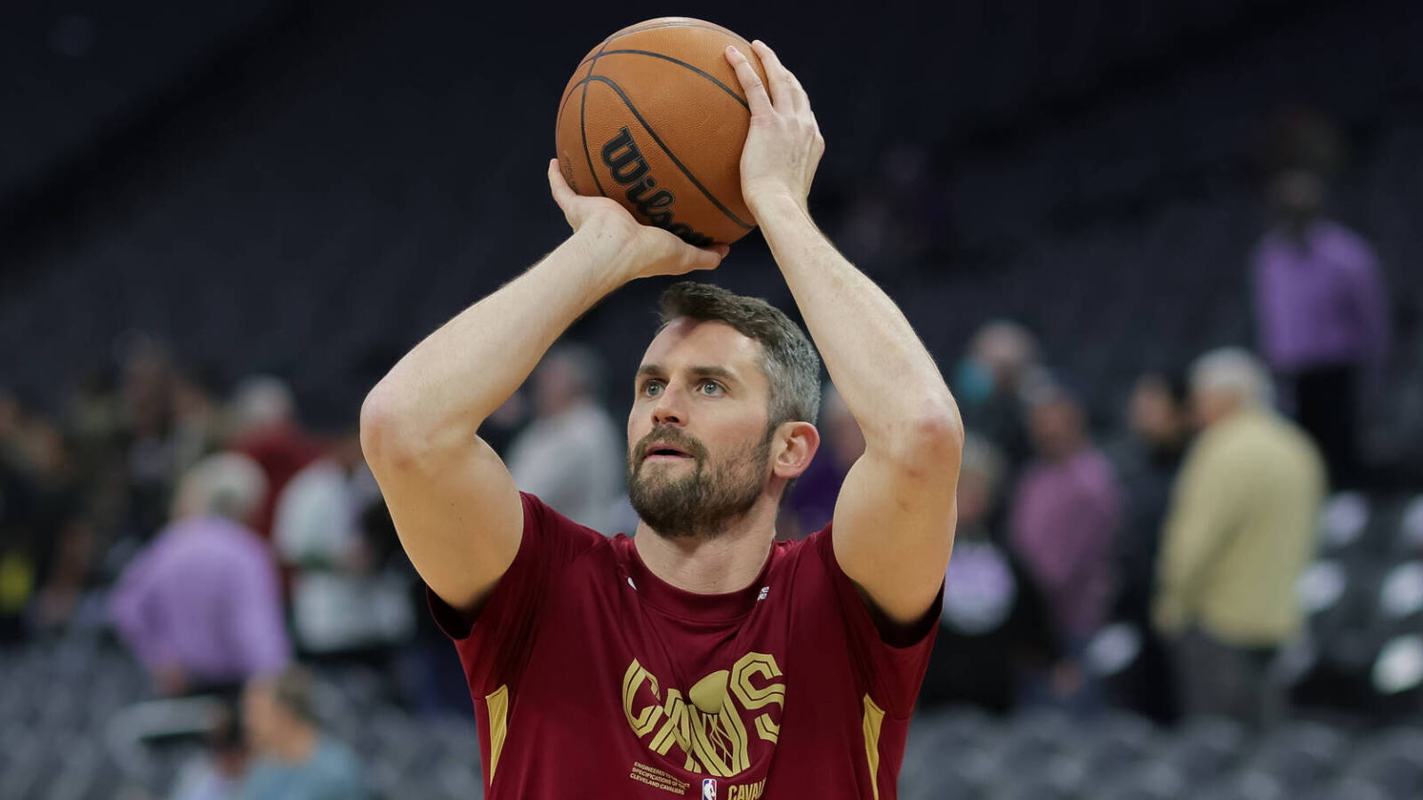 Cavaliers' Kevin Love suffers fractured right thumb