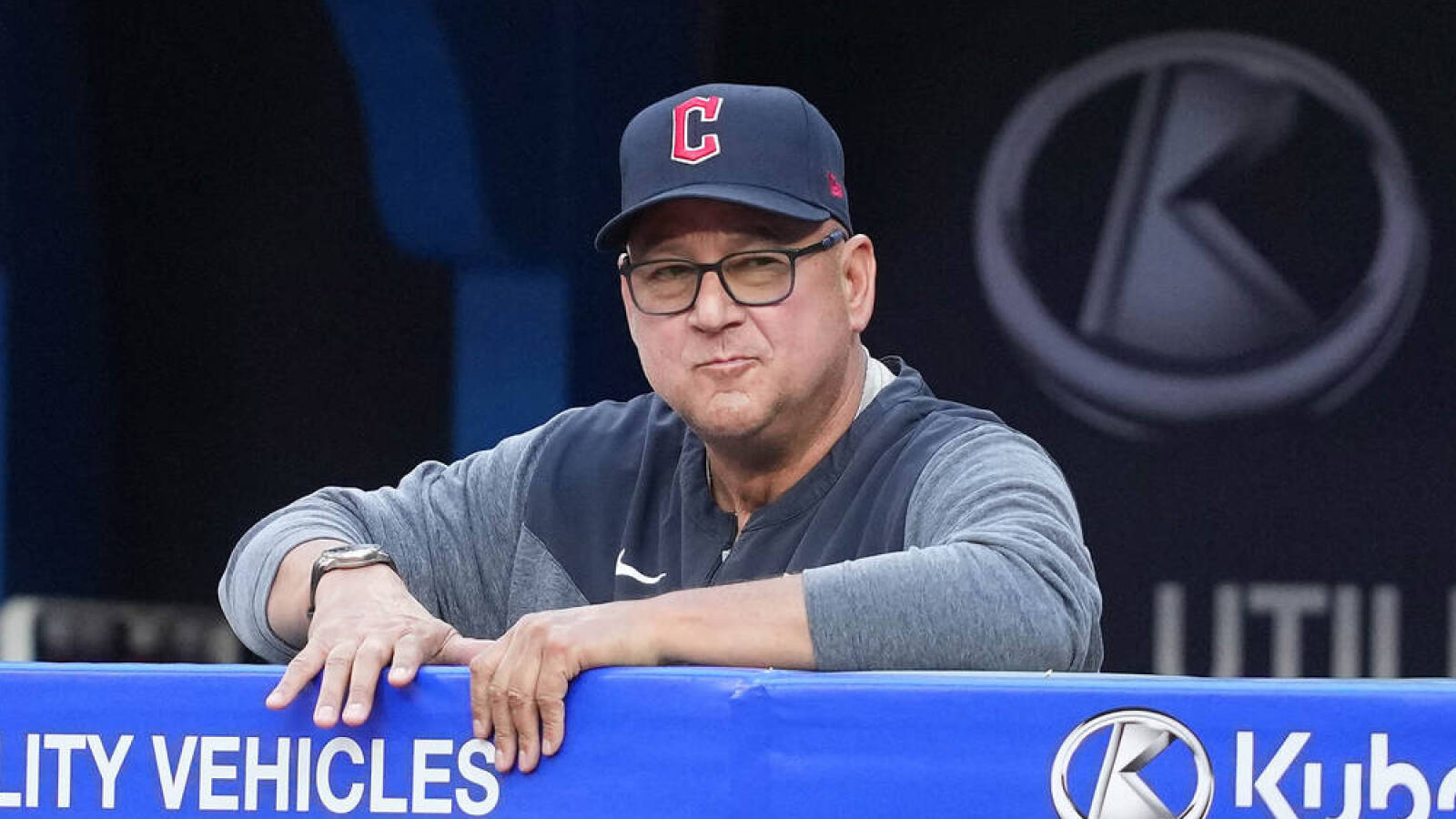 Watch: Terry Francona gets two curtain calls after tribute video