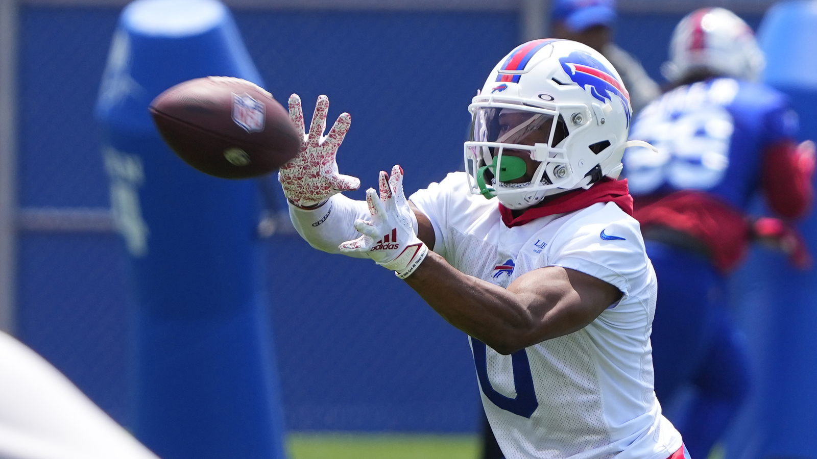 RB Nyheim Hines signs with new team two years after jet ski crash
