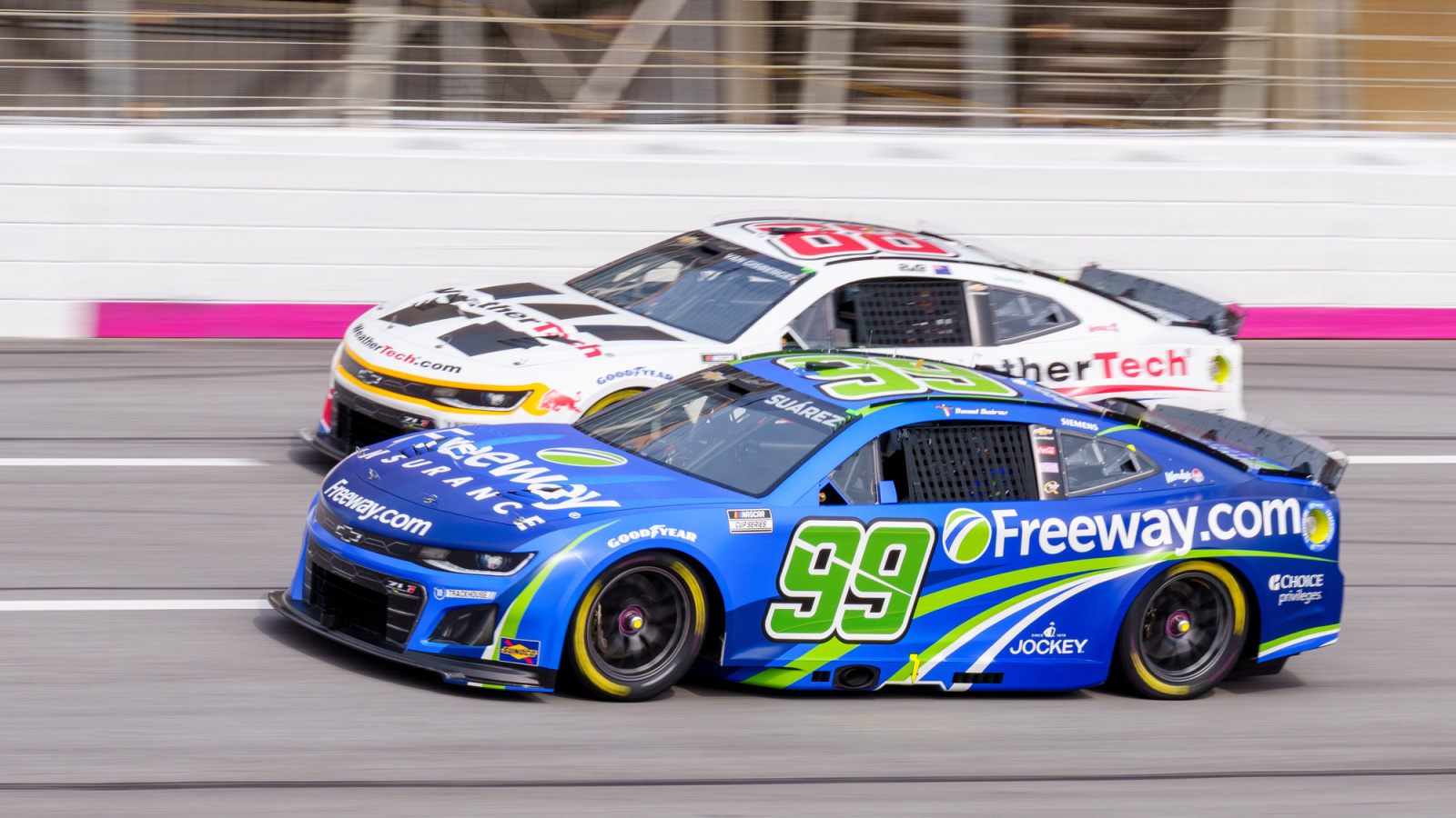 Watch: Drivers take hard hits in crash during Ambetter Health 400
