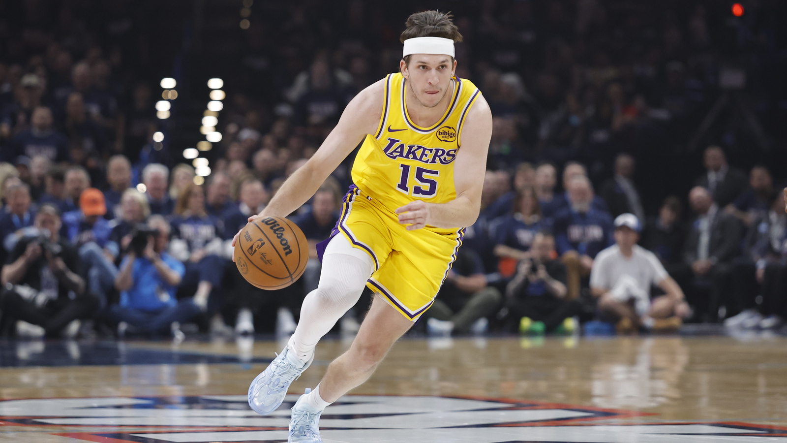 Lakers chystají velkoryse nabídnutí Austinu Reavesovi. Co se děje?
