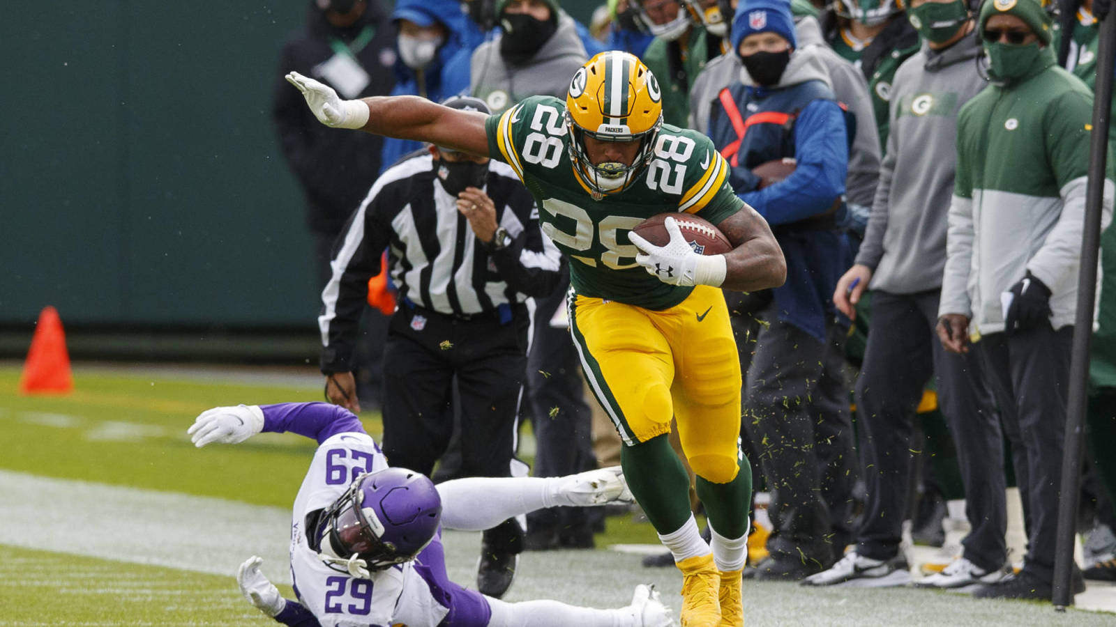 Packers Rb A J Dillon Tests Positive For Covid 19 Yardbarker