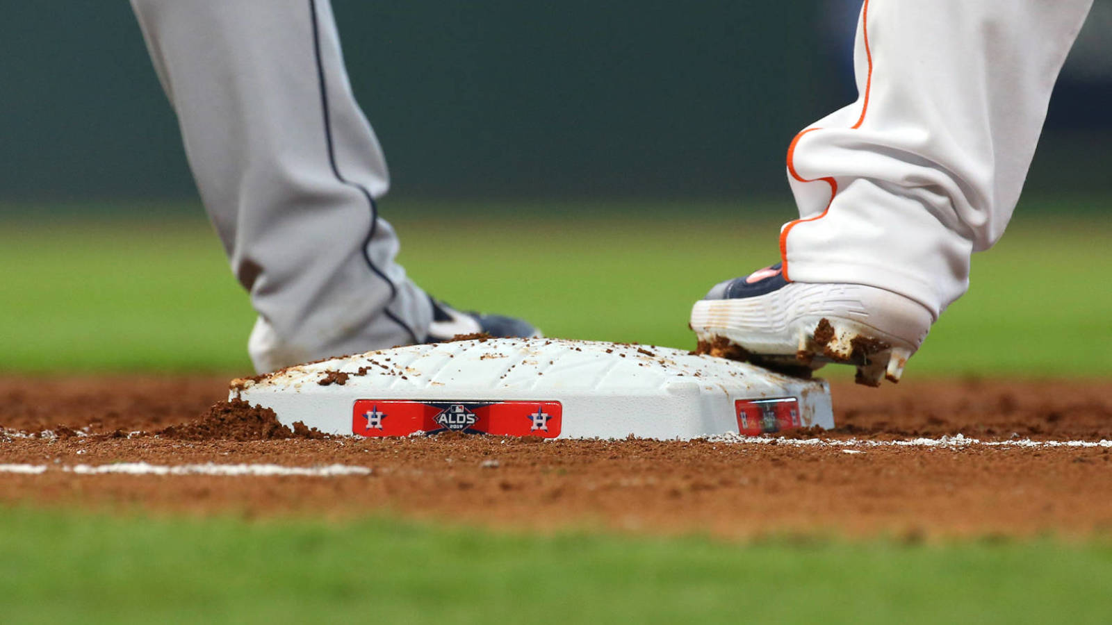 Mlb Could Have Emergency Pool Of Players Available In Nashville Yardbarker
