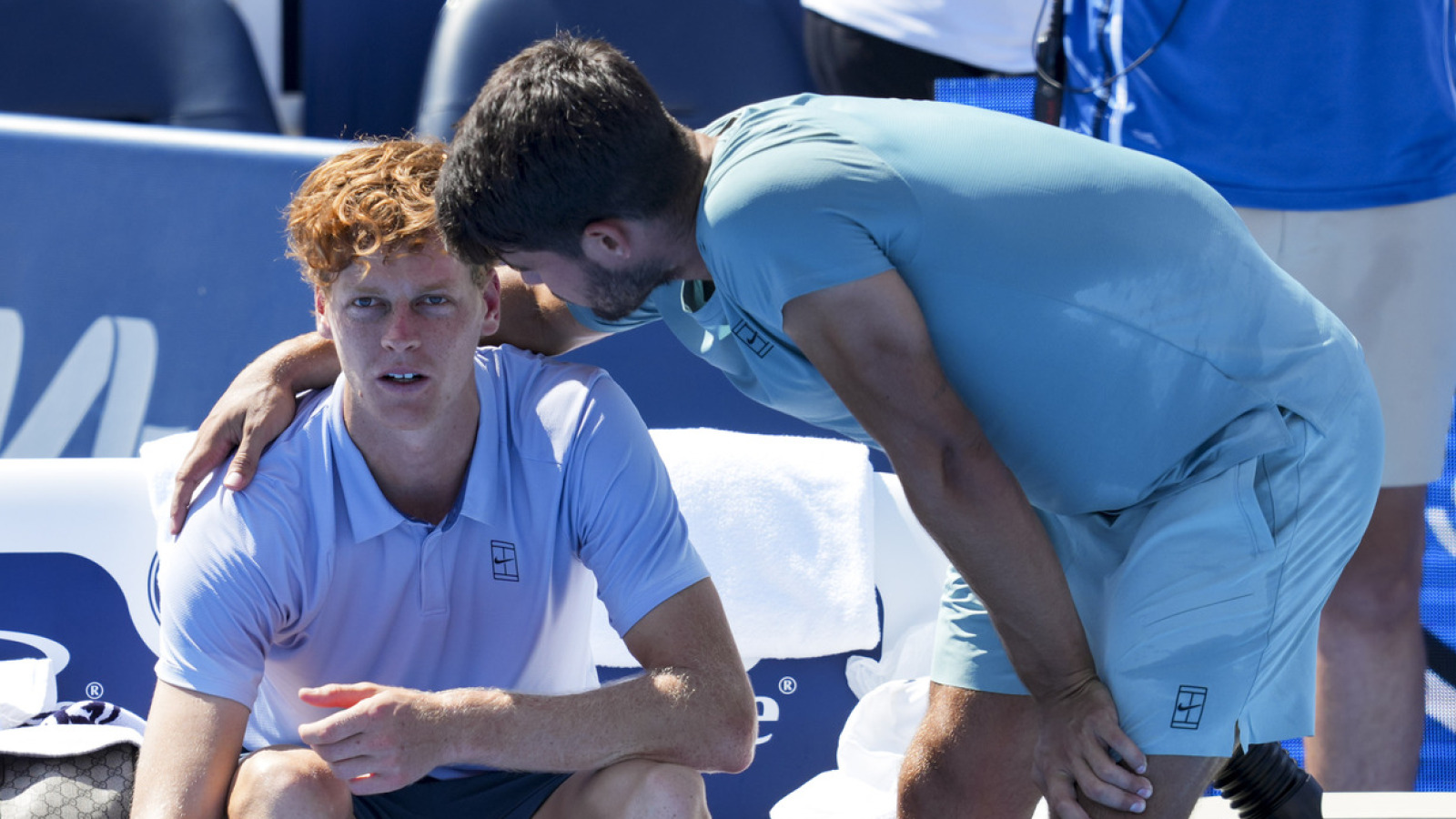 Former World No. 1 disapproved of Carlos Alcaraz consoling Jannik Sinner
