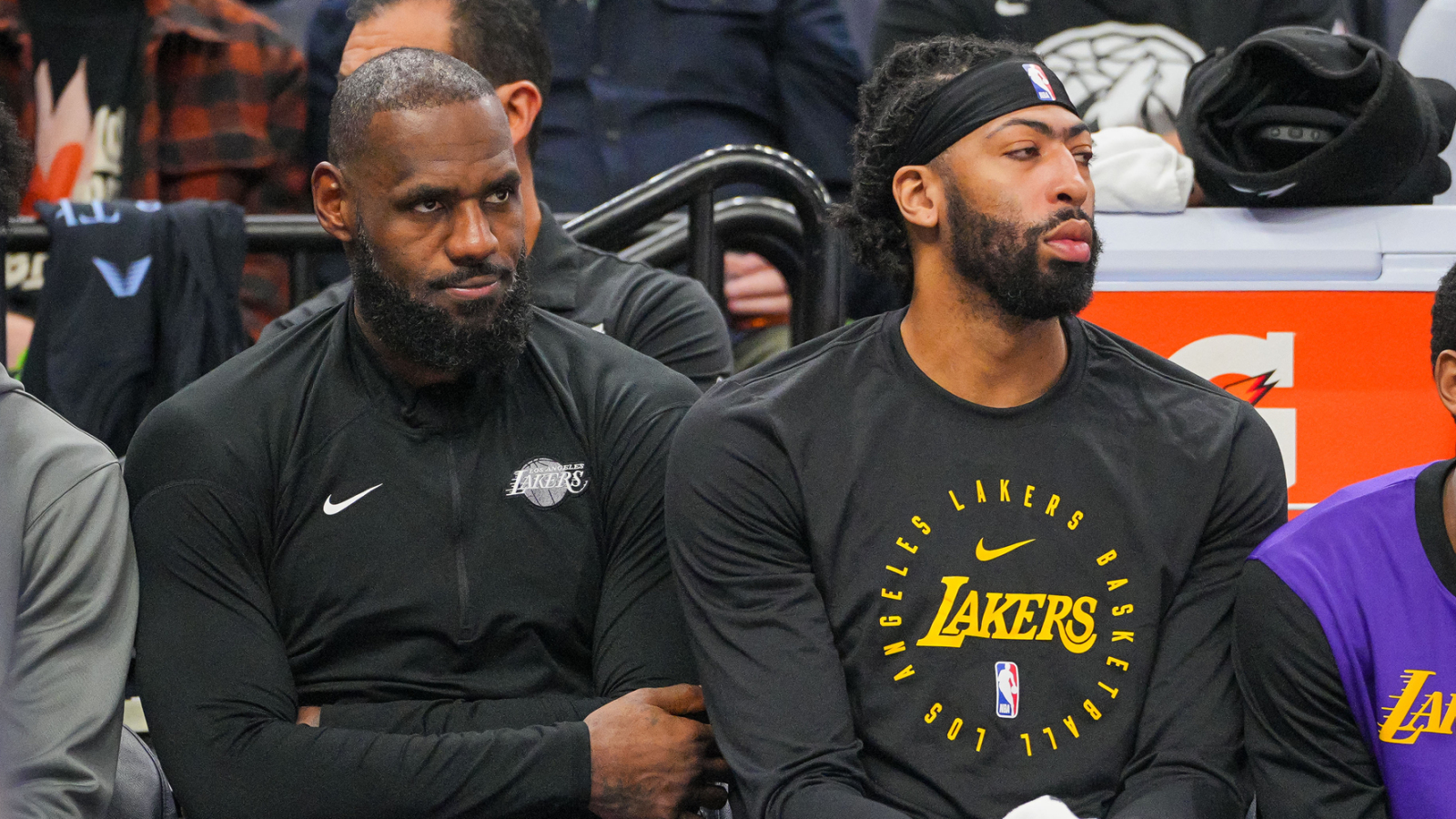 Lakers' LeBron James, Anthony Davis 'concerned' about front-office moves