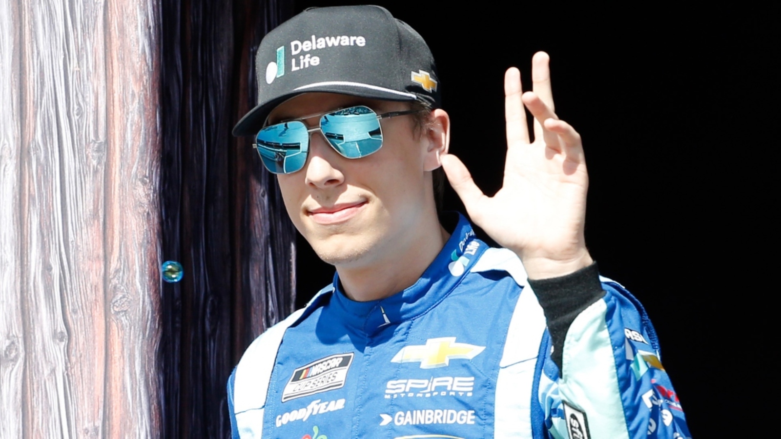 http://www.yardbarker.com/media/c/b/cbcb1bf9f86e0589d2cd8eb15ea792c27b55e973/thumb_16x9/carson-hocevar-kansas-nascar.jpg