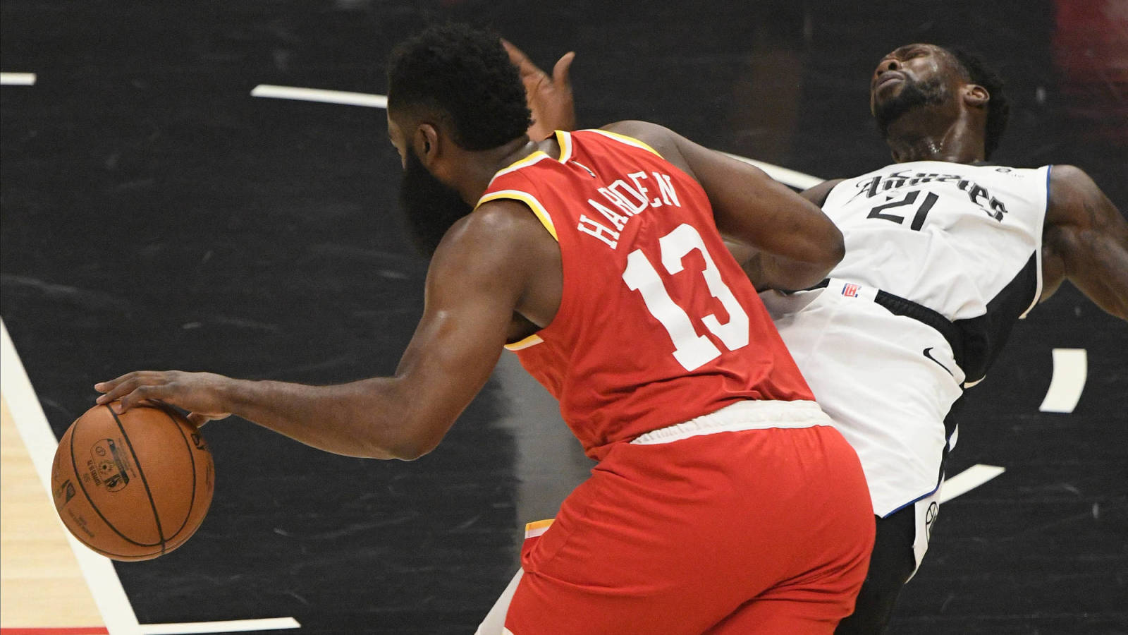 patrick beverley black air force ones