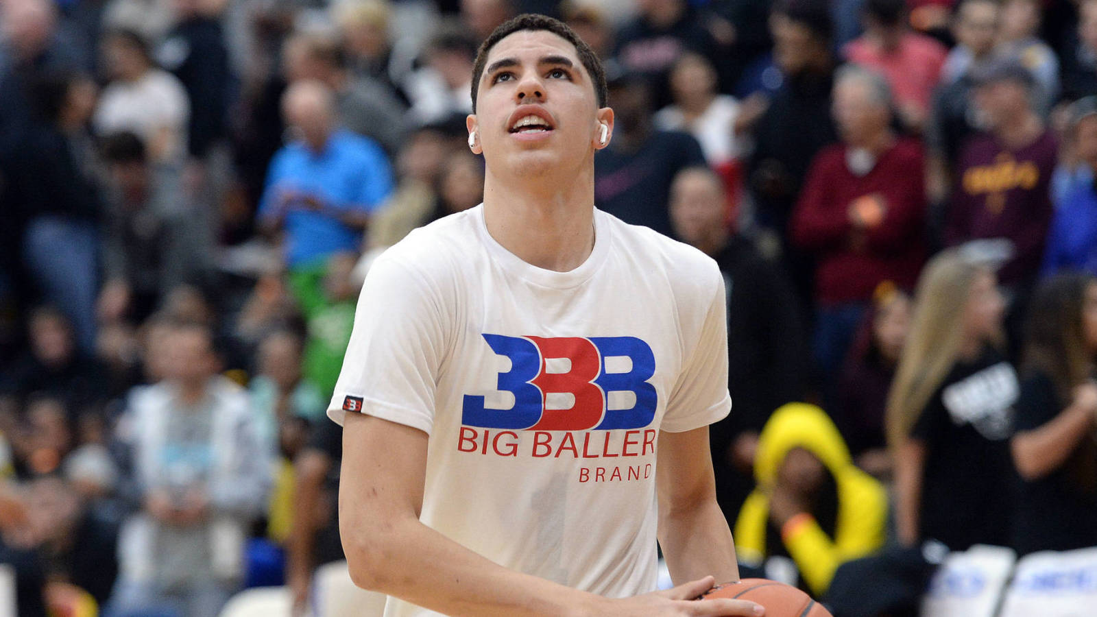 Warriors have interest in LaMelo Ball?