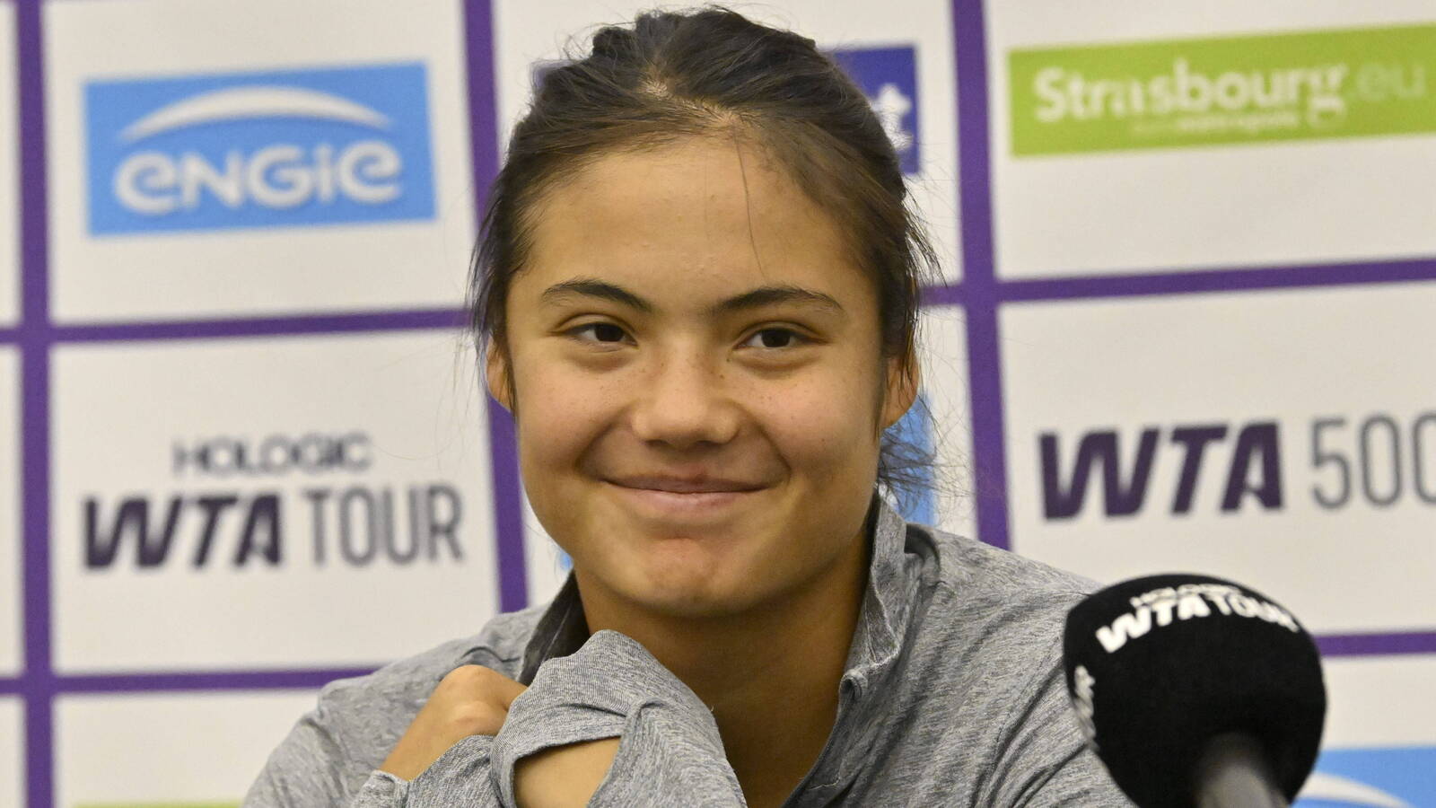 'It’s Annoying and Frustrating,' Emma Raducanu Provides Worrying Injury Scare After Crashing out of the Strasbourg Open