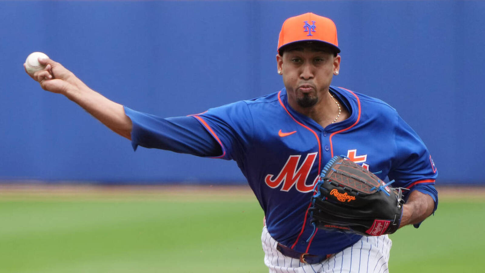 Watch: Edwin Diaz looks as dominant as ever, strikes out Pete Alonso in live BP