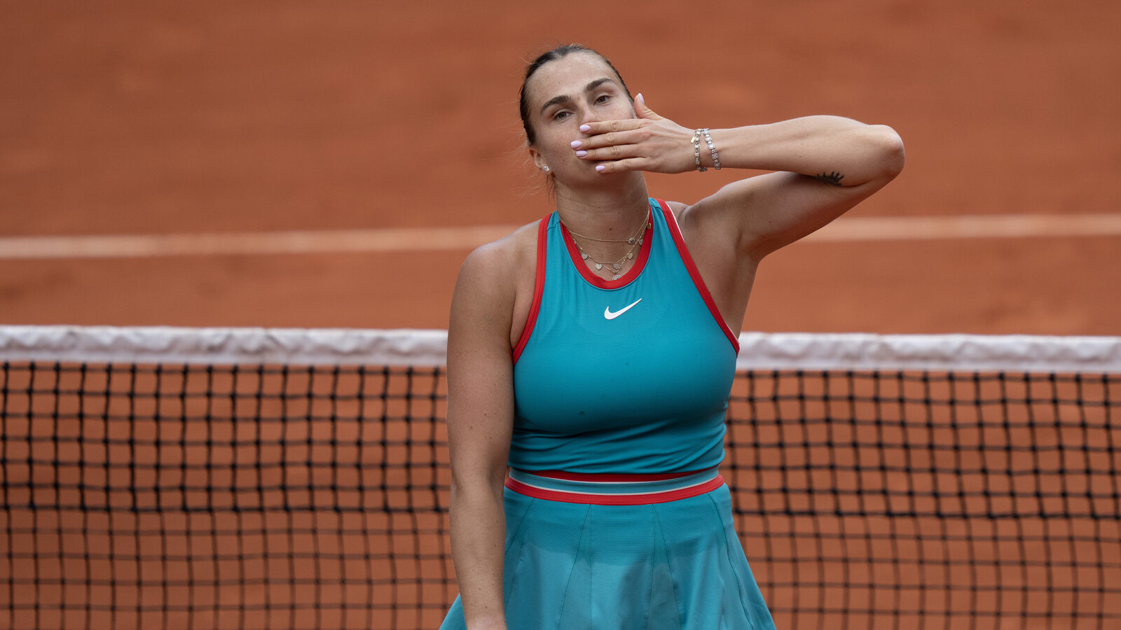 Watch: Aryna Sabalenka Gatecrashes Novak Djokovic’s Interview on TNT Sports at Roland Garros