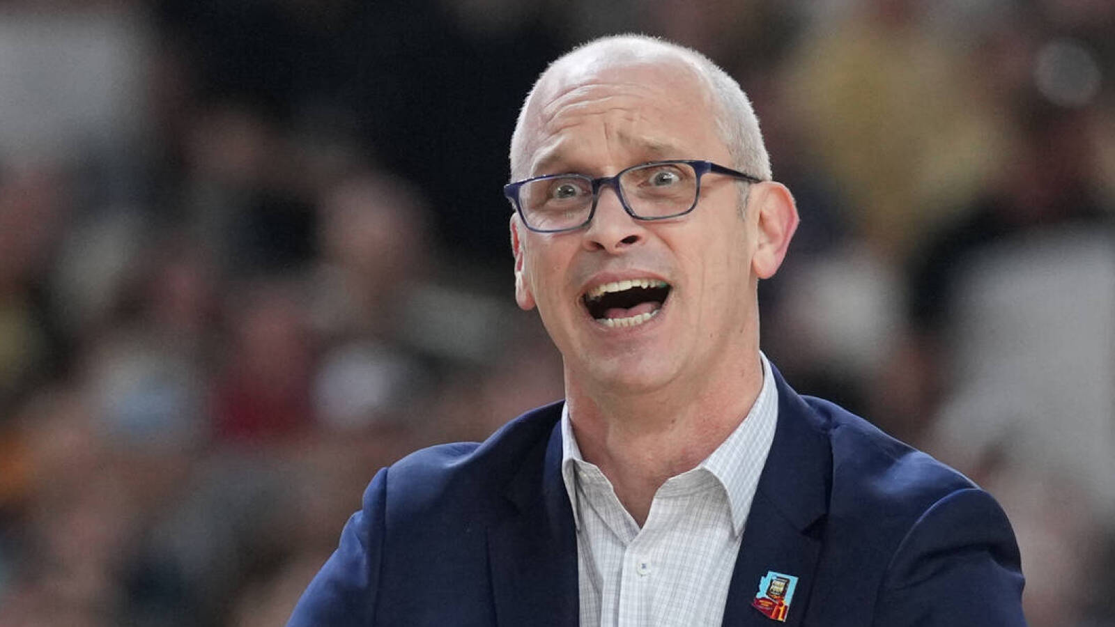 Watch: Dan Hurley reaches out and pushes own player during play