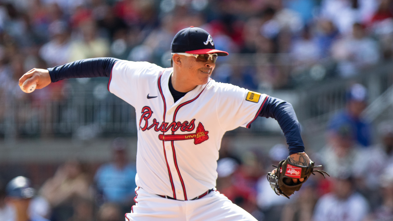 41-year-old Jesse Chavez keeps finding his way back to Braves
