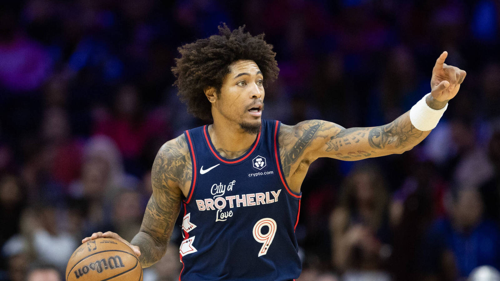 Kelly Oubre Jr. goes off on referees after controversial no-call