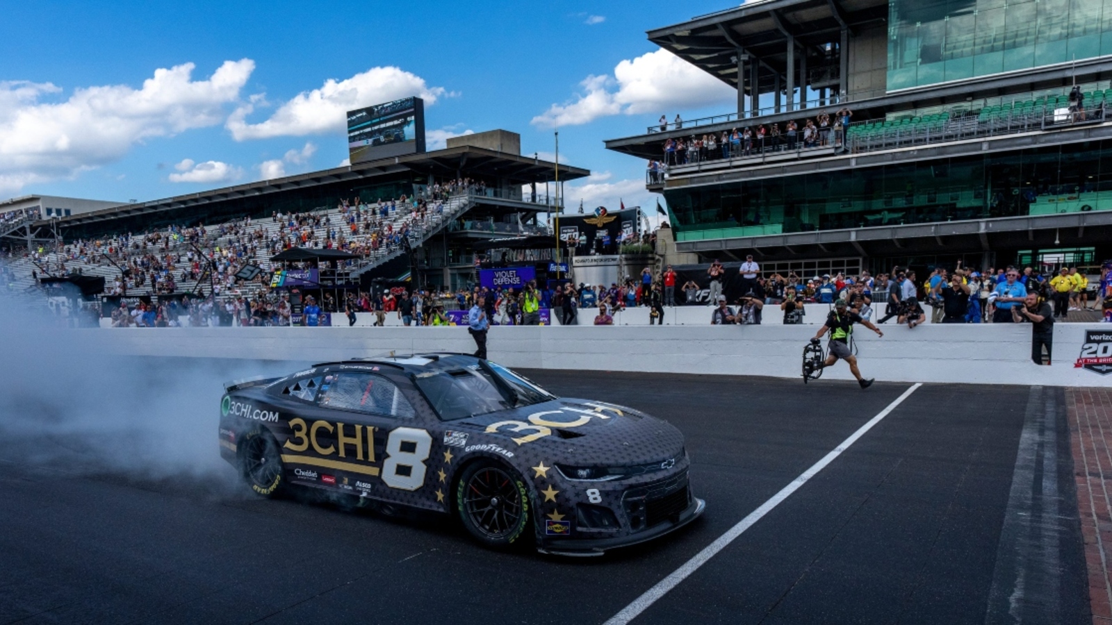 Verizon 200 at the Brickyard: Racing Insights predicts complete of order of finish