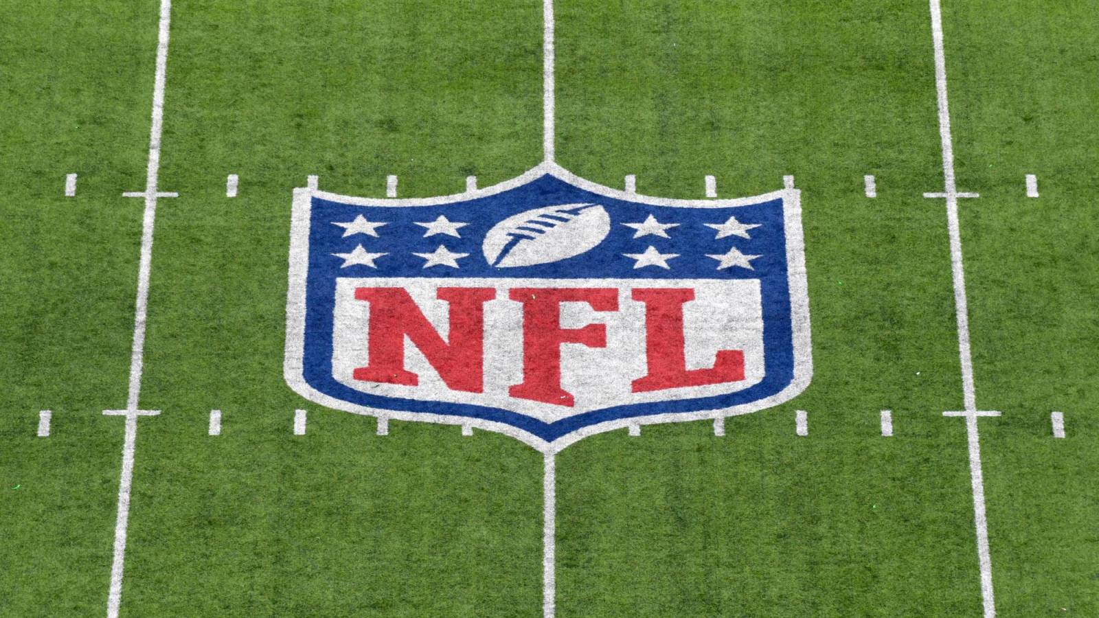 Half of NFL teams hit 85% COVID-19 vaccination threshold - NewsOpener Half of NFL teams hit 85% COVID-19 vaccination threshold