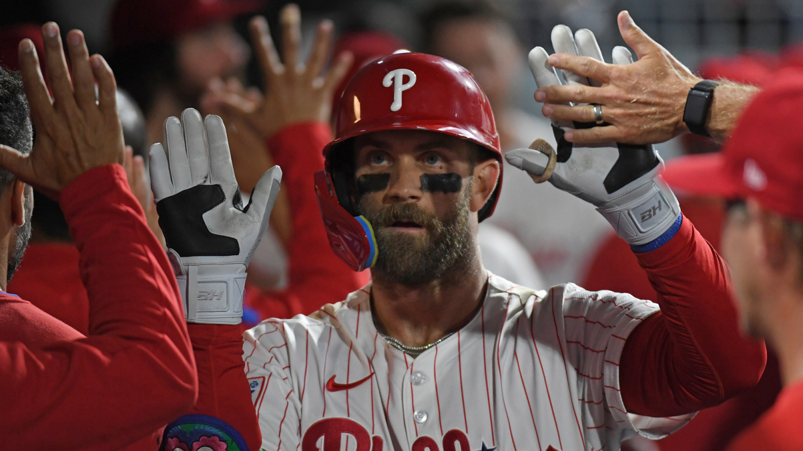 Bryce Harper is first player to accomplish this in 2025 as Phillies remain hot