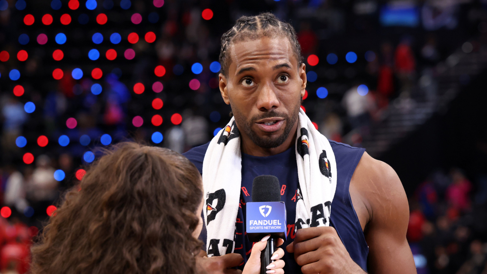 Kawhi Leonard looks like his prime self in win over Lakers