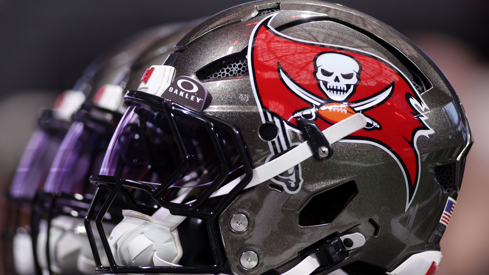Bucs CB Had Knee Surgery, May Go On IR