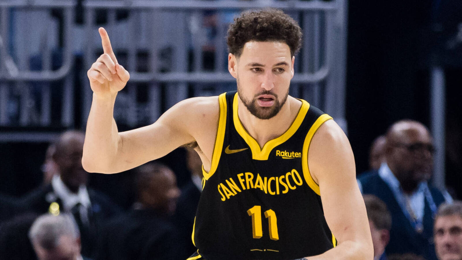 Patrick Beverley rips into Warriors over Klay Thompson's contract situation