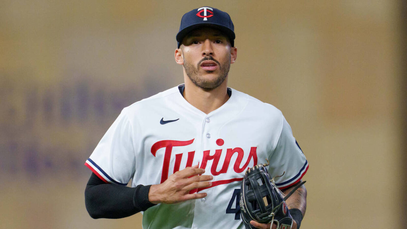 Twins star SS lands on IL amid team's push for division title