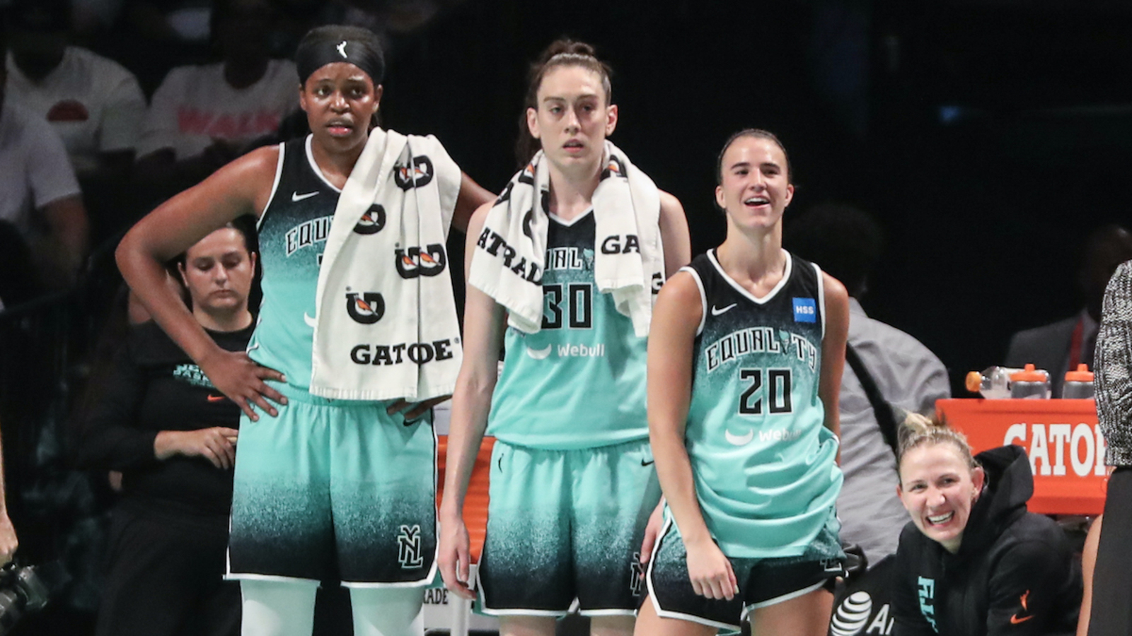 Sabrina Ionescu, Breanna Stewart rock their signature shoes during matchup with Los Angeles Sparks