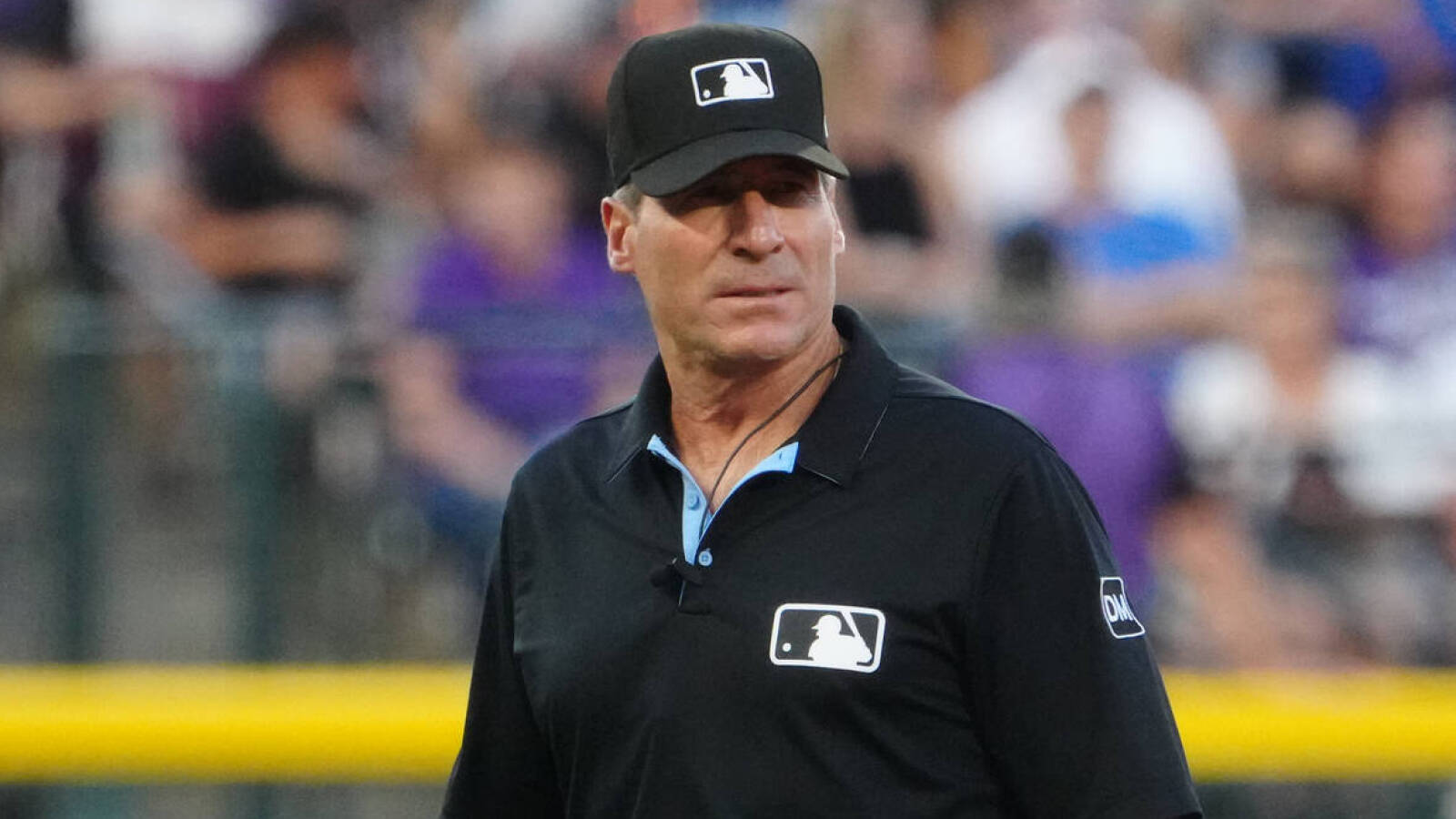 Controversial MLB umpire Angel Hernandez is already in midseason form