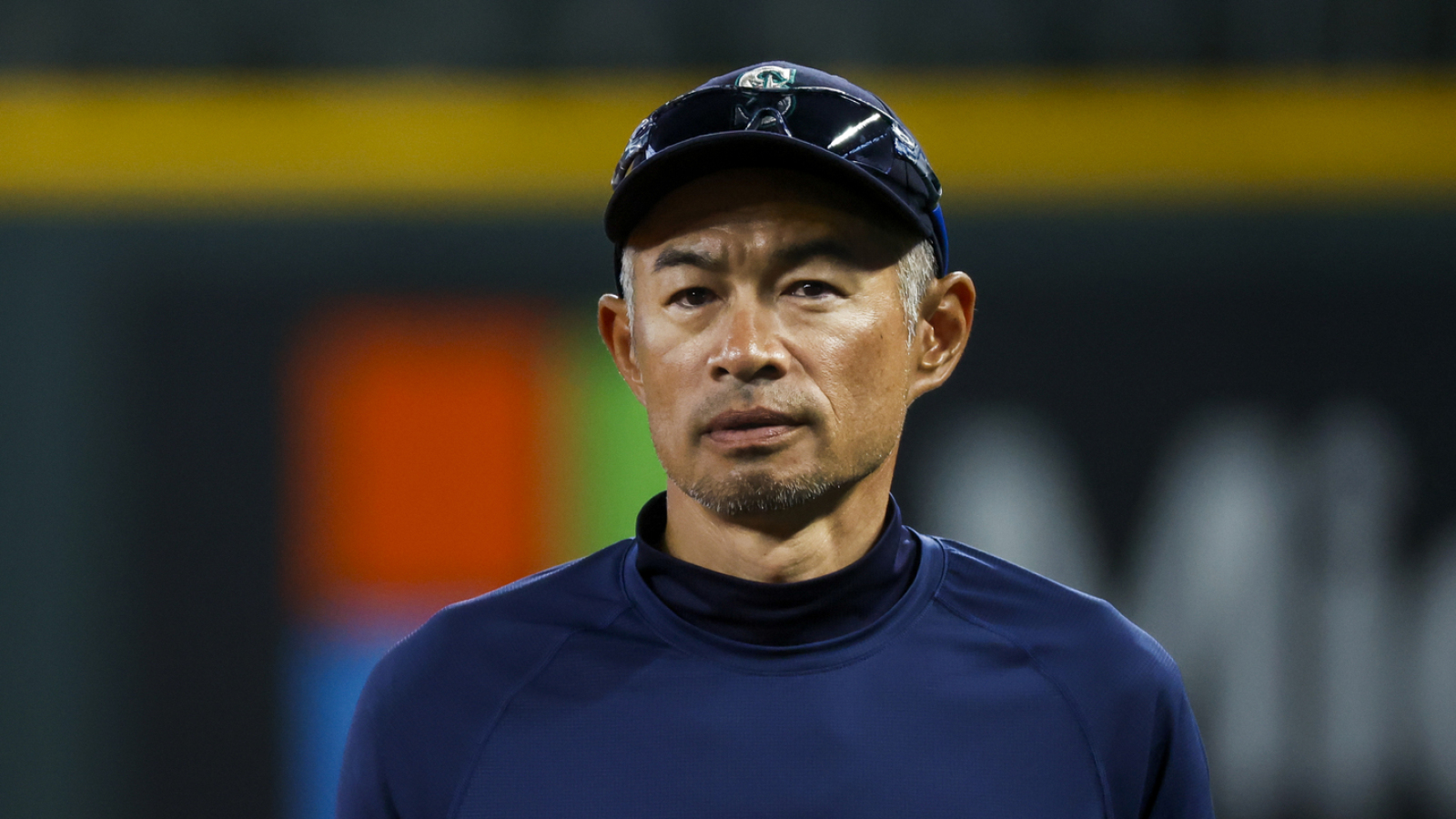 Watch: Ichiro opens Mariners season with incredible first pitch