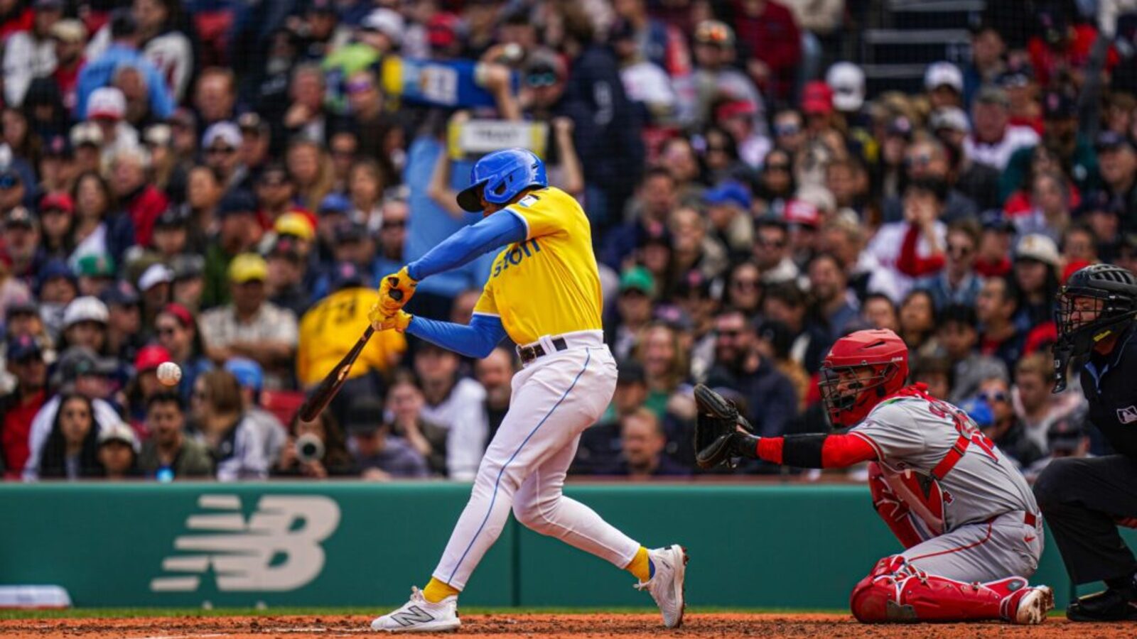Mets Strengthen Infield Depth in Trade with Red Sox