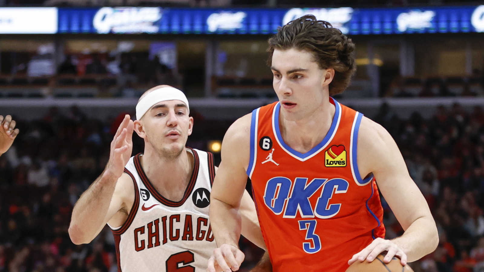 Bulls trade Alex Caruso to Thunder for Josh Giddey