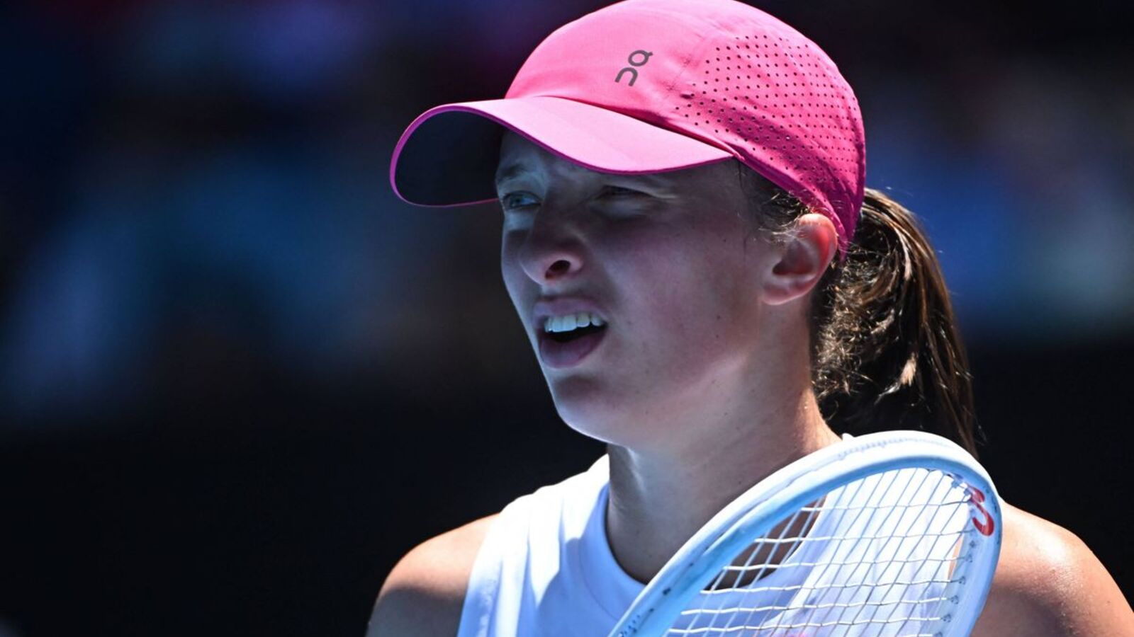 Iga Swiatek vs Alex De Minaur: Coffee controversy creates buzz at the Australian Open