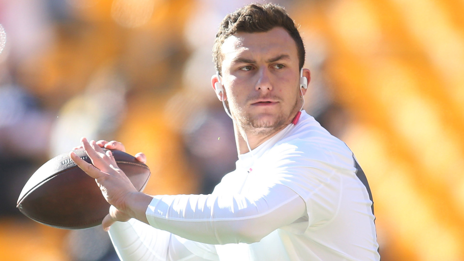 Former Texas A&M quarterback Johnny Manziel interested in coaching college football