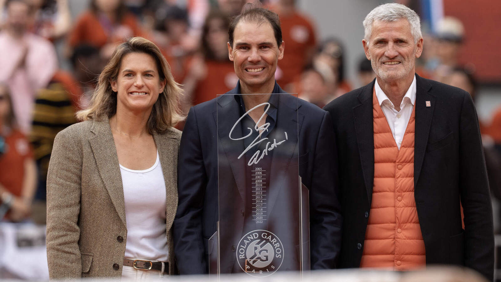 French Open give WTA tennis the spotlight with first women's night match in three years