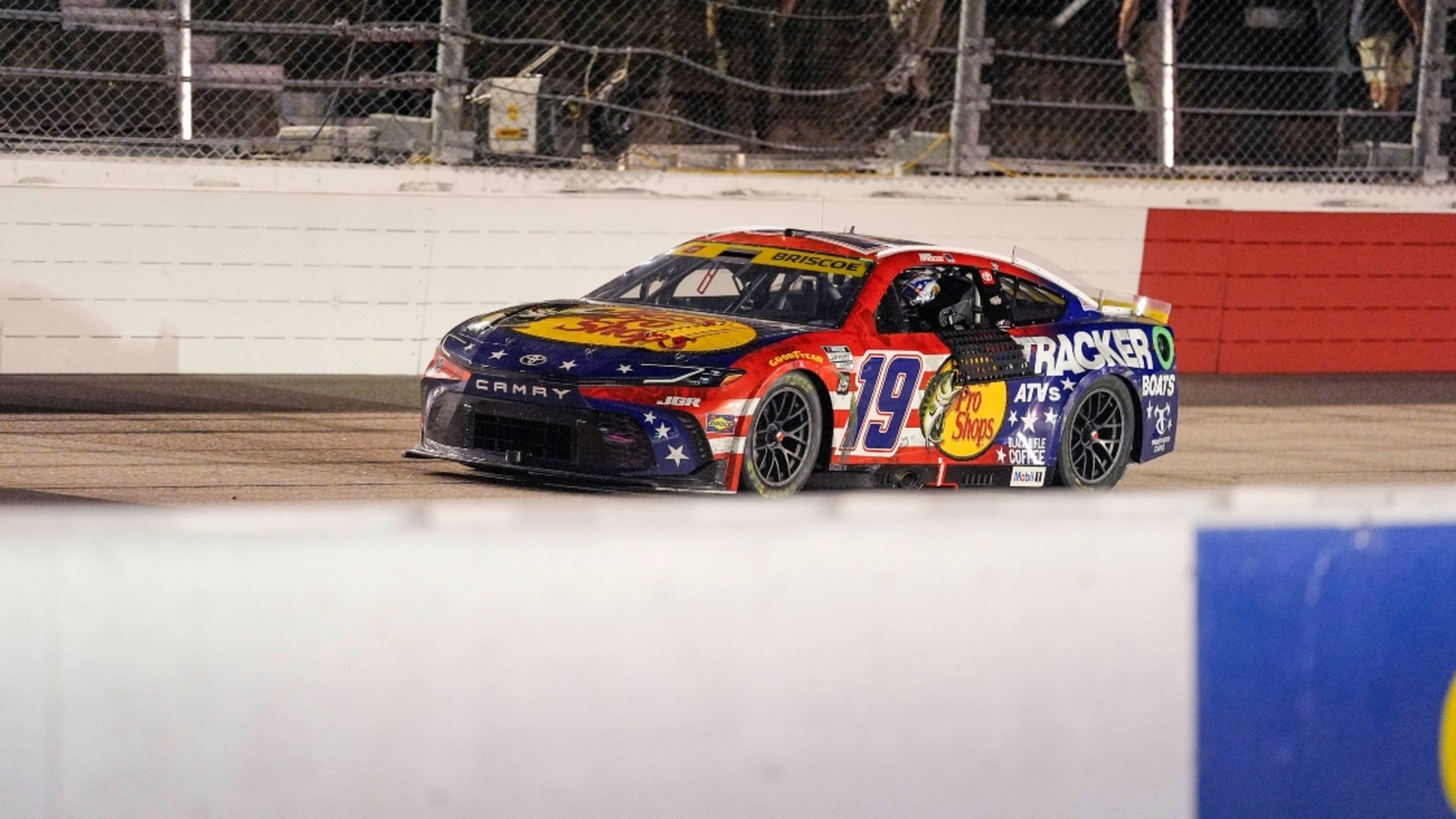 Chase Briscoe reveals why he wasn’t ‘really worried’ about Tyler Reddick pass in closing laps at Darlington