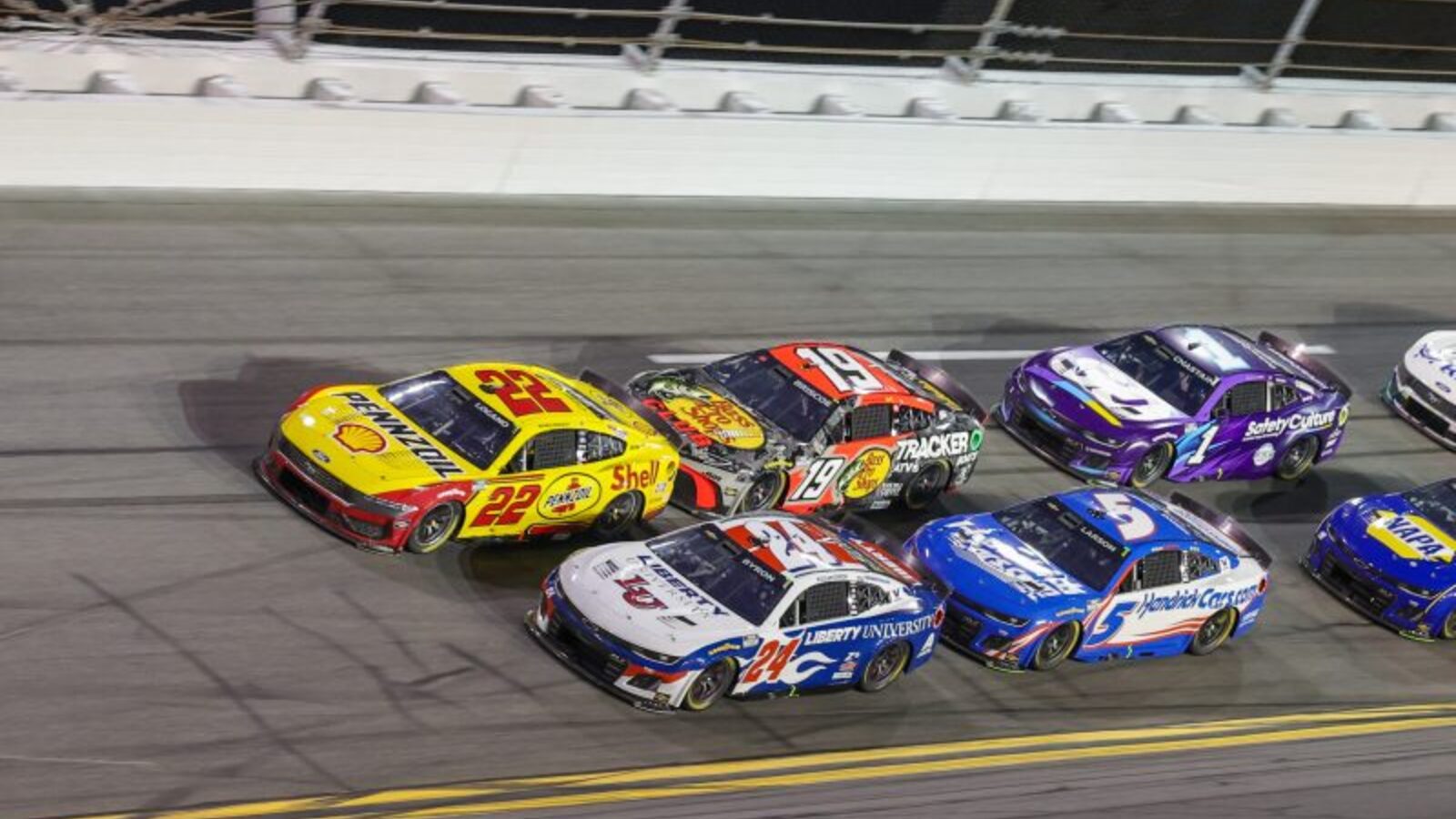 William Byron and Bubba Wallace: The Statistical Powerhouses Heading into Exciting NASCAR Cup Playoffs